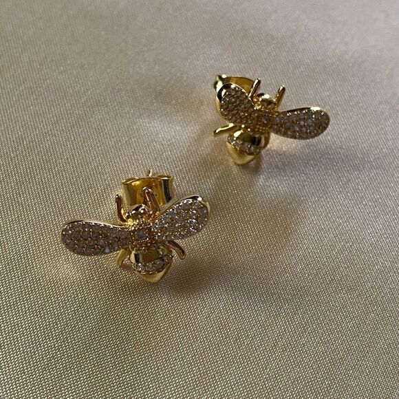 Bee stud earrings M13 - Picture 2 of 4